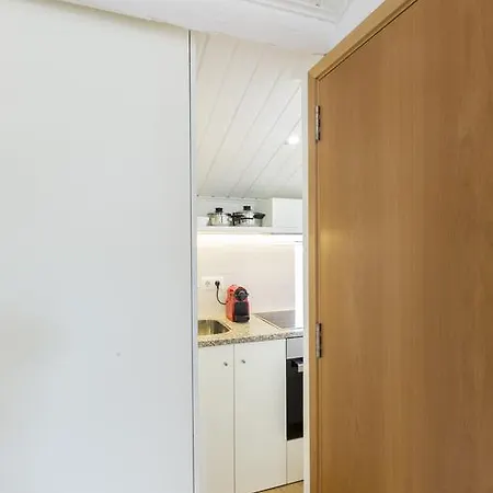 271 Mouzinho Apartman