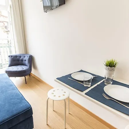 271 Mouzinho Apartman